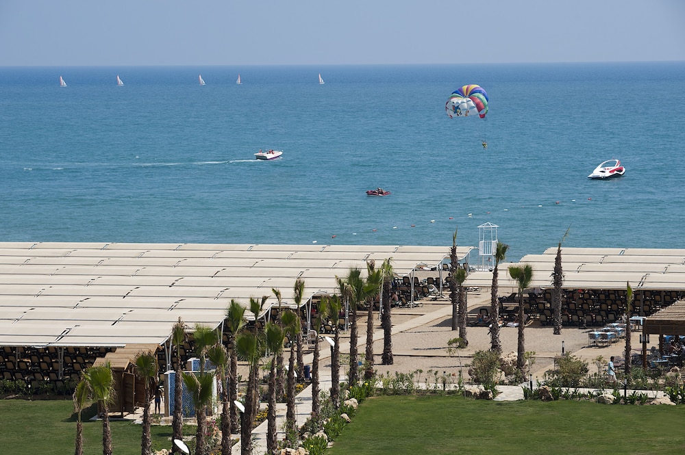 Crystal Waterworld Resort and Spa 45/50