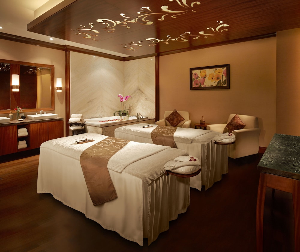 Shangri-La Hotel Jakarta 24/50