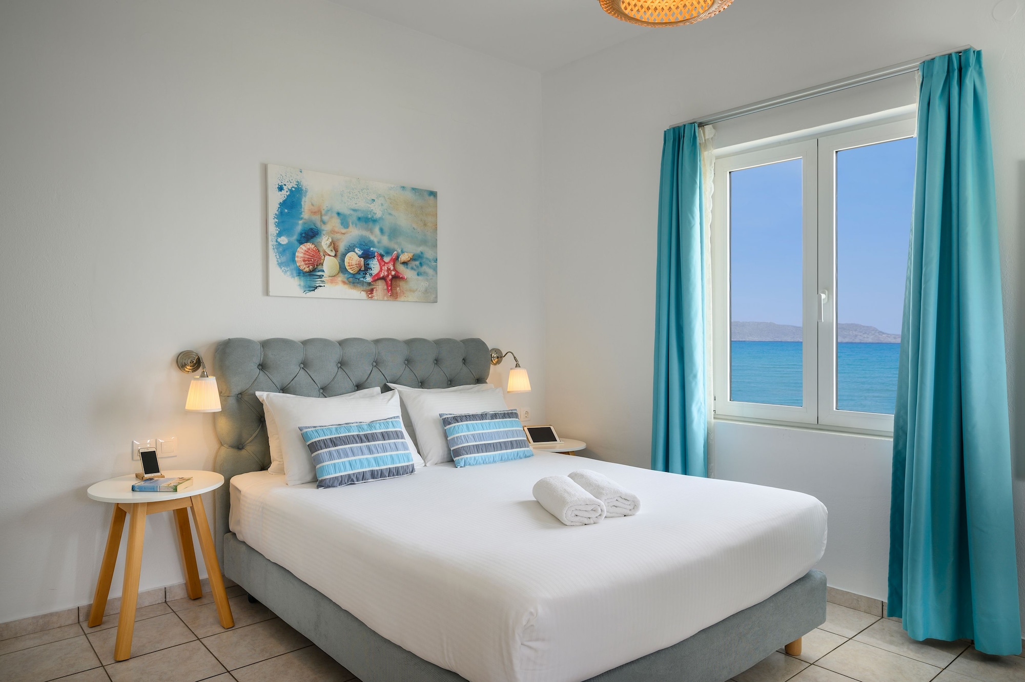 Studio, Sea View