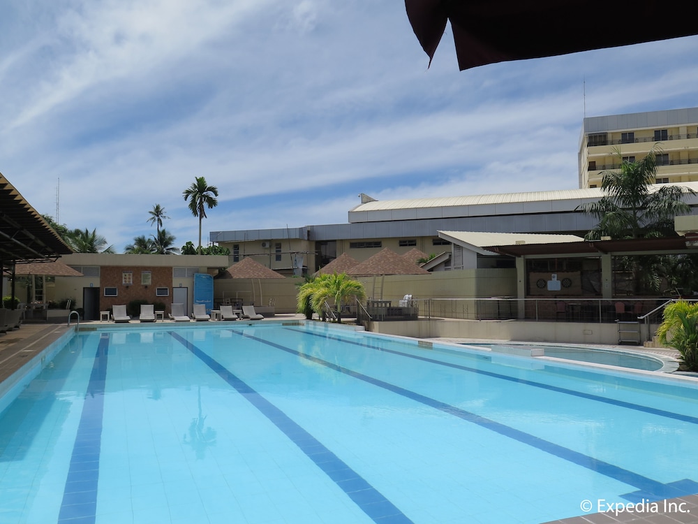 Big 8 Corporate Hotel 36/64
