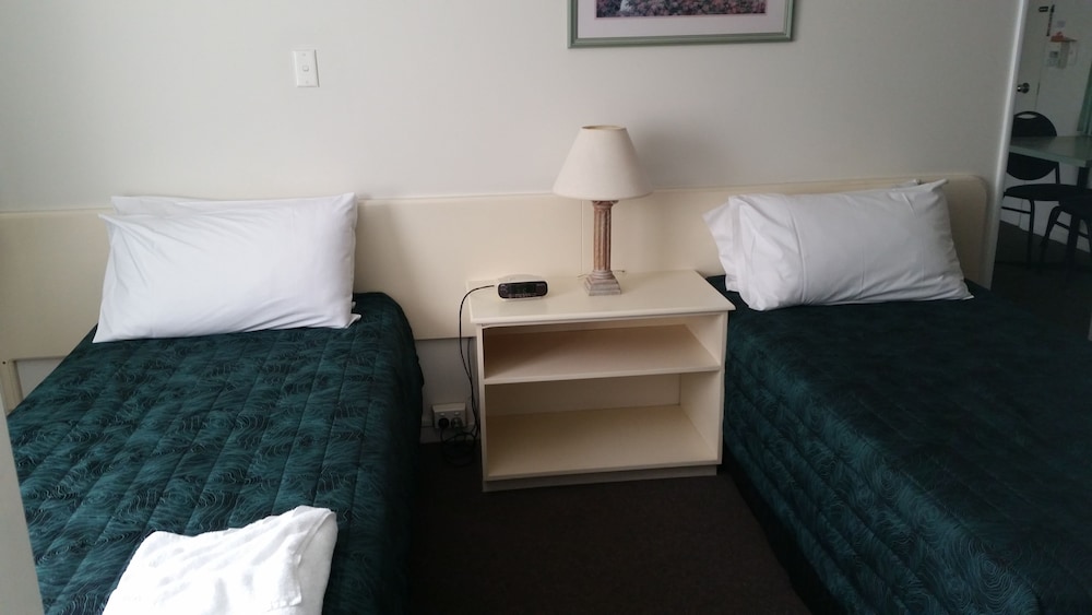 Southport Motel & Apartments 24/71