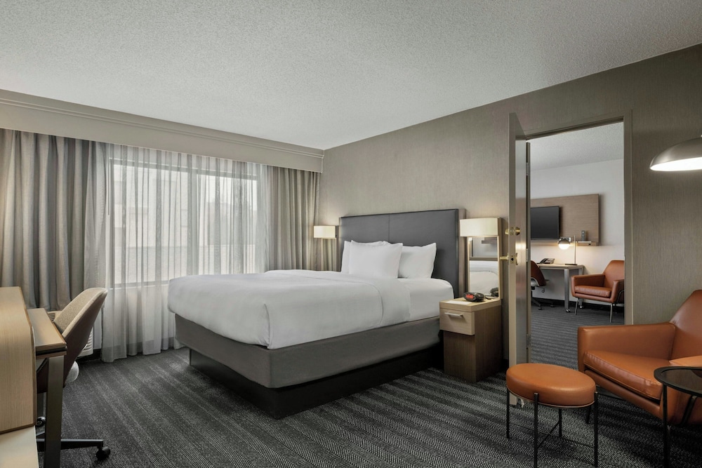 Courtyard By Marriott Downtown Boise 16/58