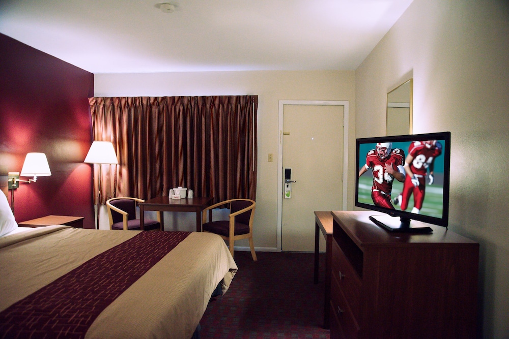 Red Roof Inn Blythe 13/27