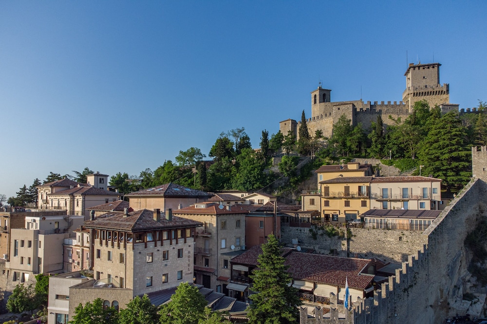 Hotel Cesare 44/50