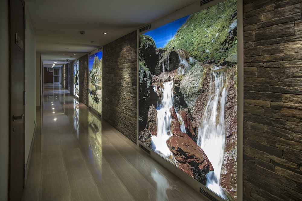 Yomo Centric Hotel 23/50