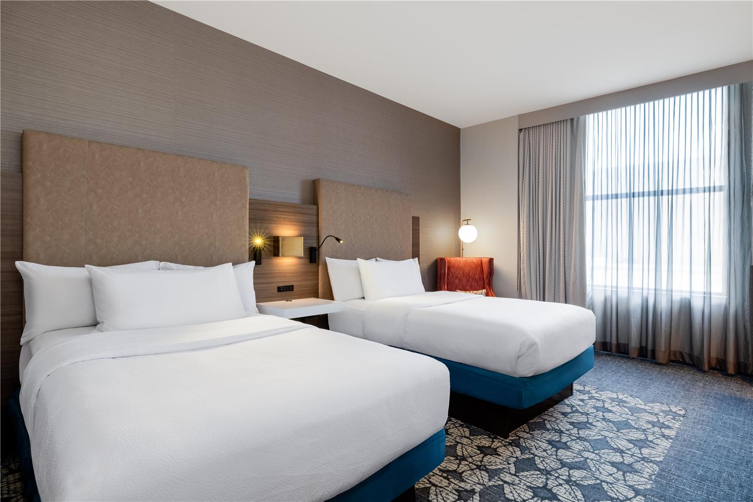 PREMIUM, 2 QUEEN BEDS