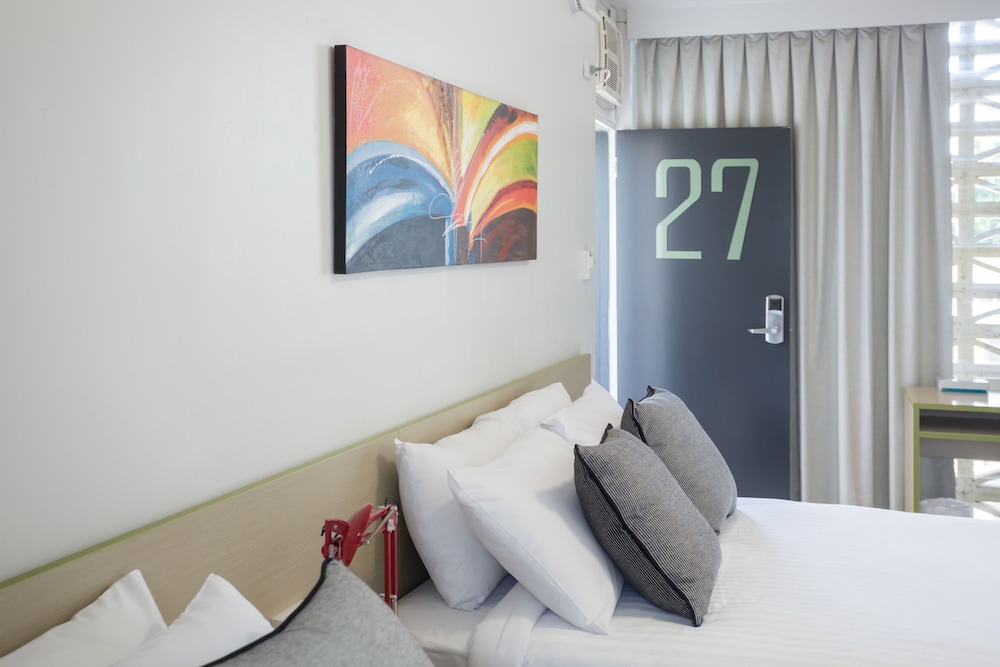 Emerald Star Hotel 38/52