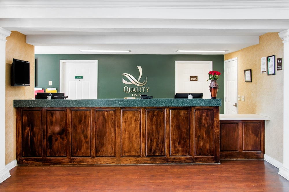 Quality Inn Pooler - Savannah I-95 8/50