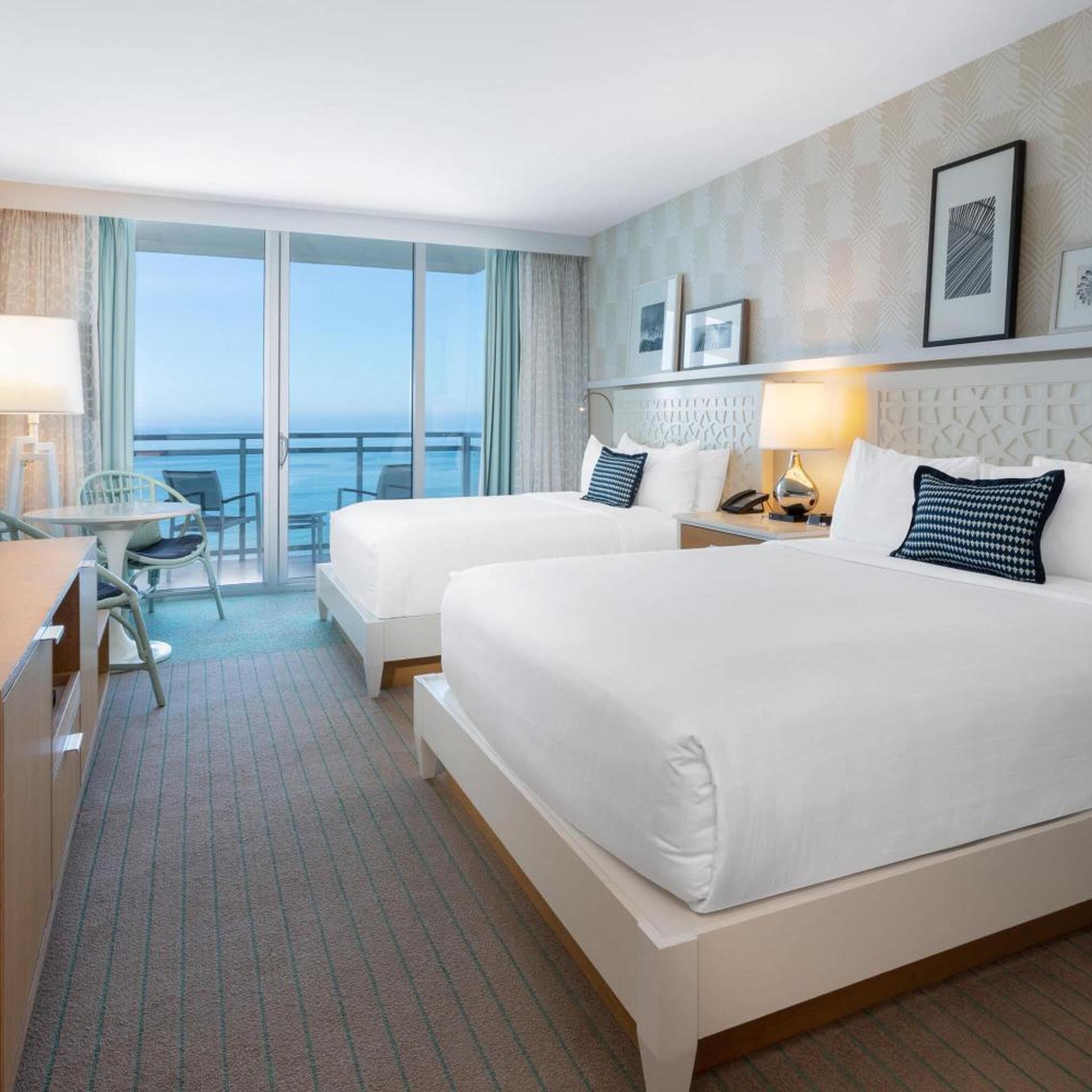 Deluxe, 2 Queen Beds, Gulf Front