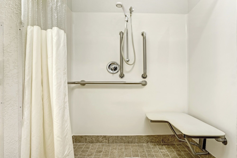 غرفة قياسية بسرير كوين لذوي الإعاقة، Days Inn By Wyndham Faribault 5/5
