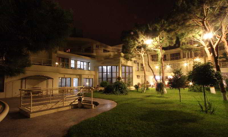 Beaumonde Garden 27/36