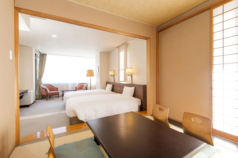 Hakuba Mominoki Hotel 10/74