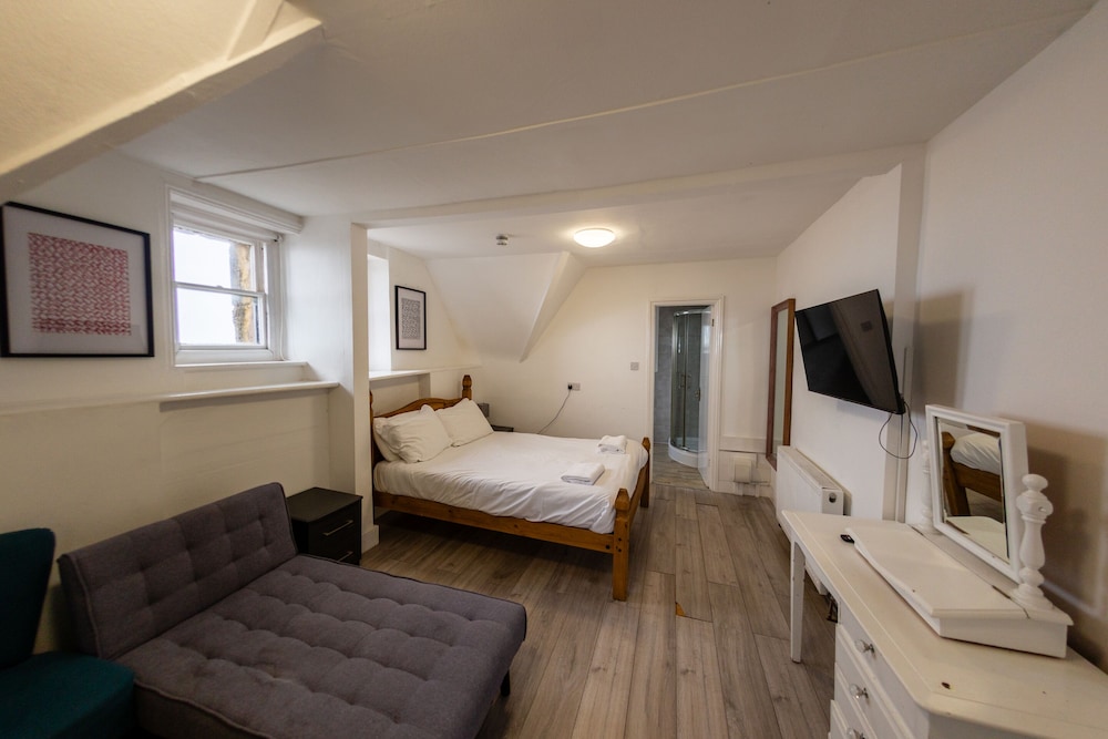 The Highlands Inn 23/50