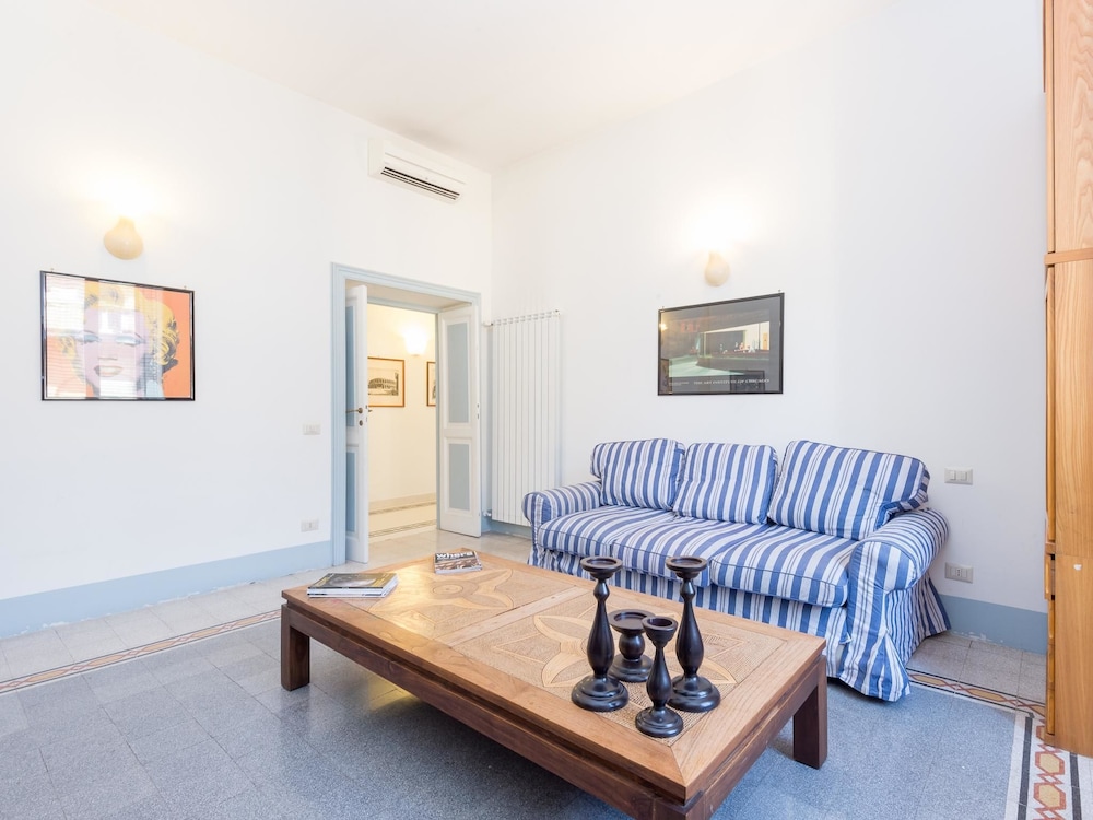 RSH Vatican Comfortable Sunny Apartment 17/34