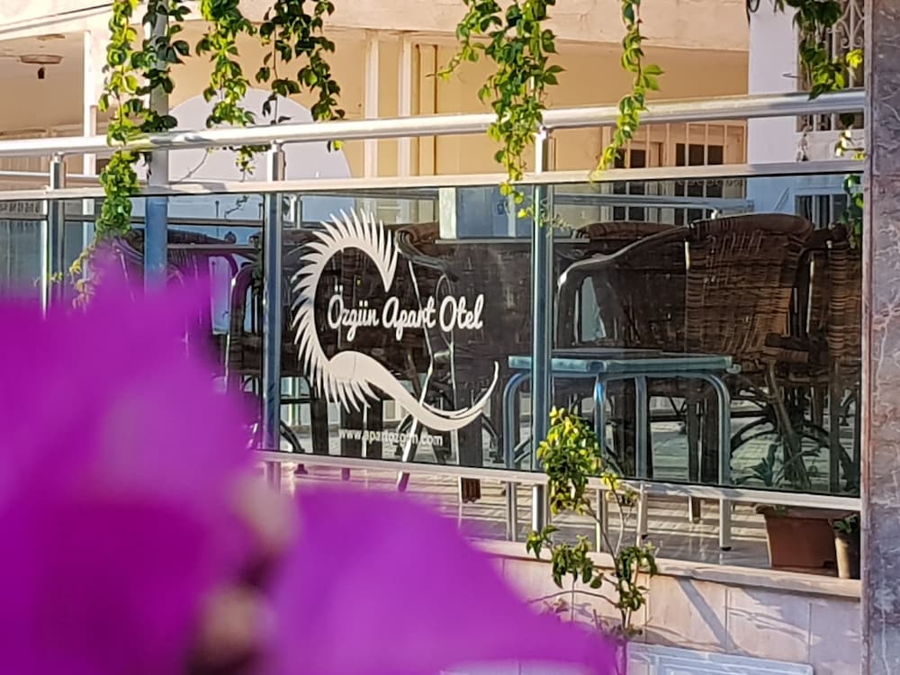 Ozgun Apart Otel Kusadasi 3/29