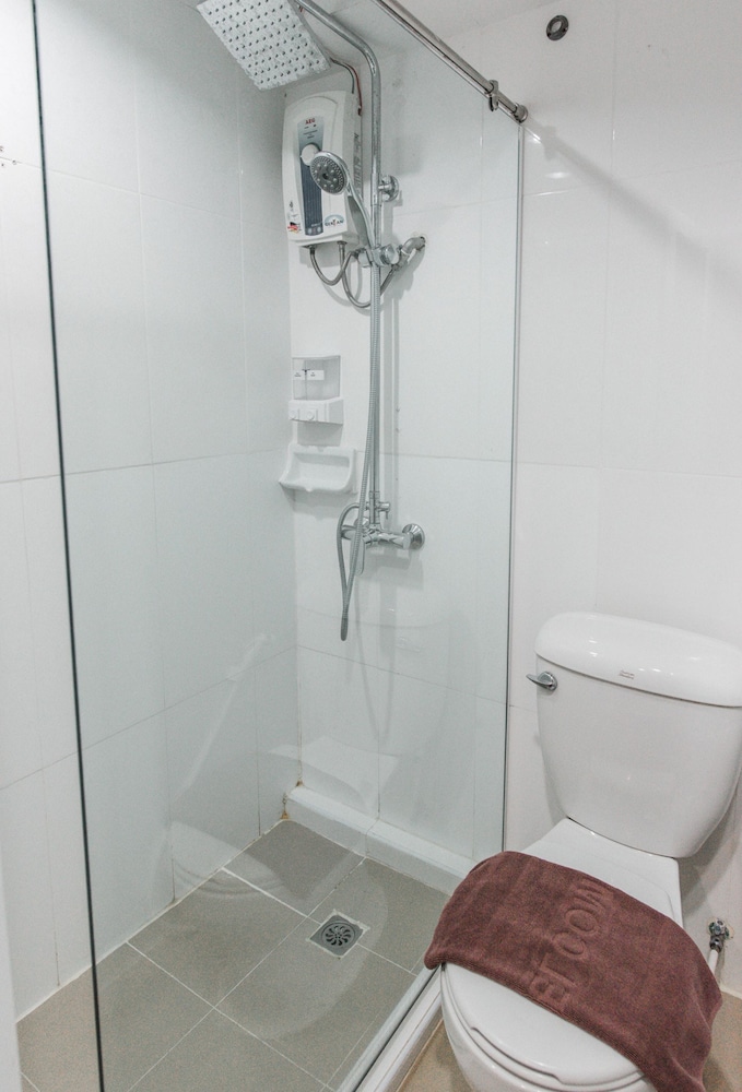 Convenient Park Hotel 9/45