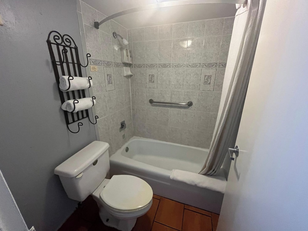 La Posada Inn By OYO Brownsville 39/42
