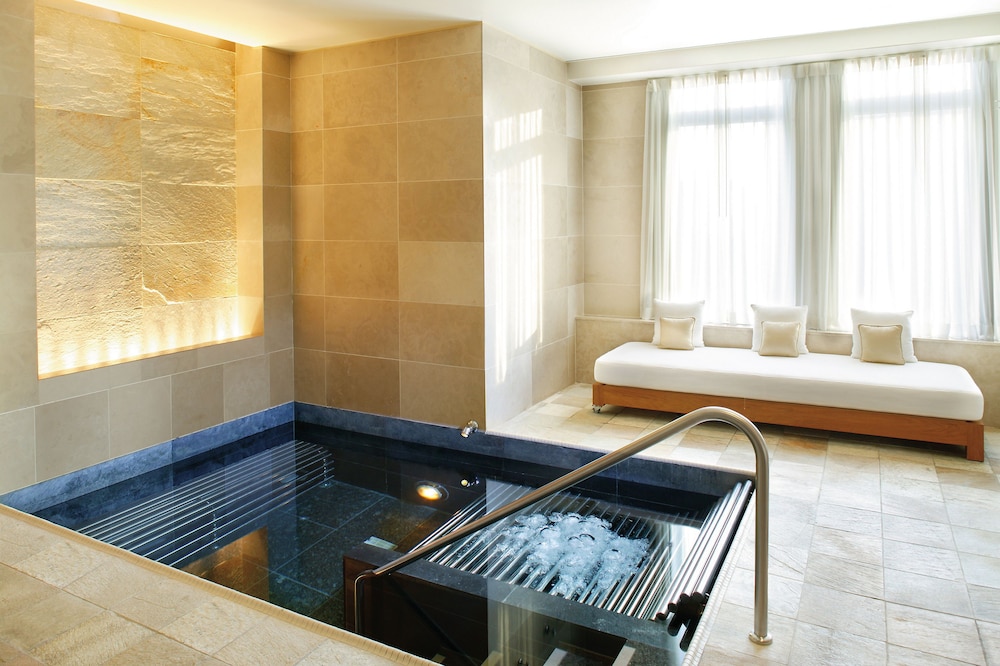 Mandarin Oriental New York 38/84