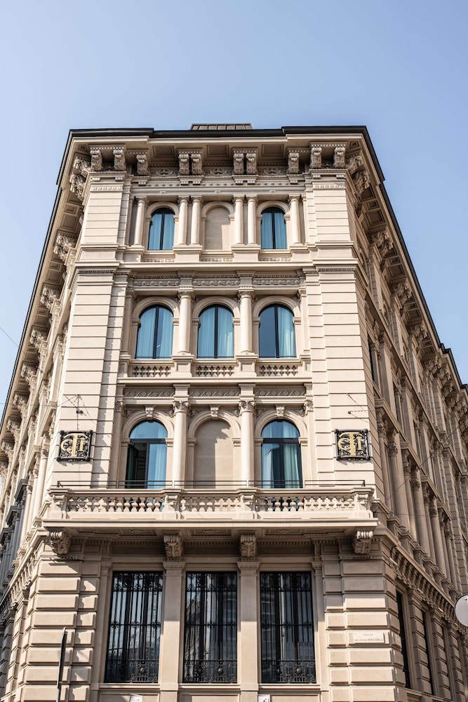 Radisson Collection Hotel, Palazzo Touring Club Milan 3/73
