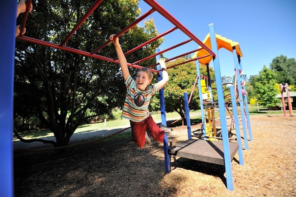 NRMA Bright Holiday Park 33/50