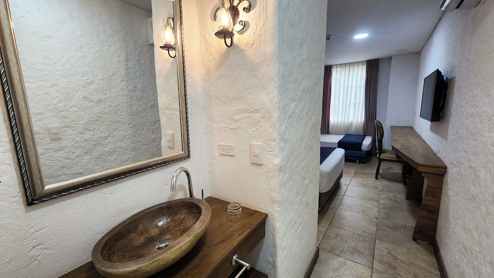 غرفة سوبيريور ثلاثية بسرير مزدوج وسرير فردي، Casa del Hidalgo 7/7