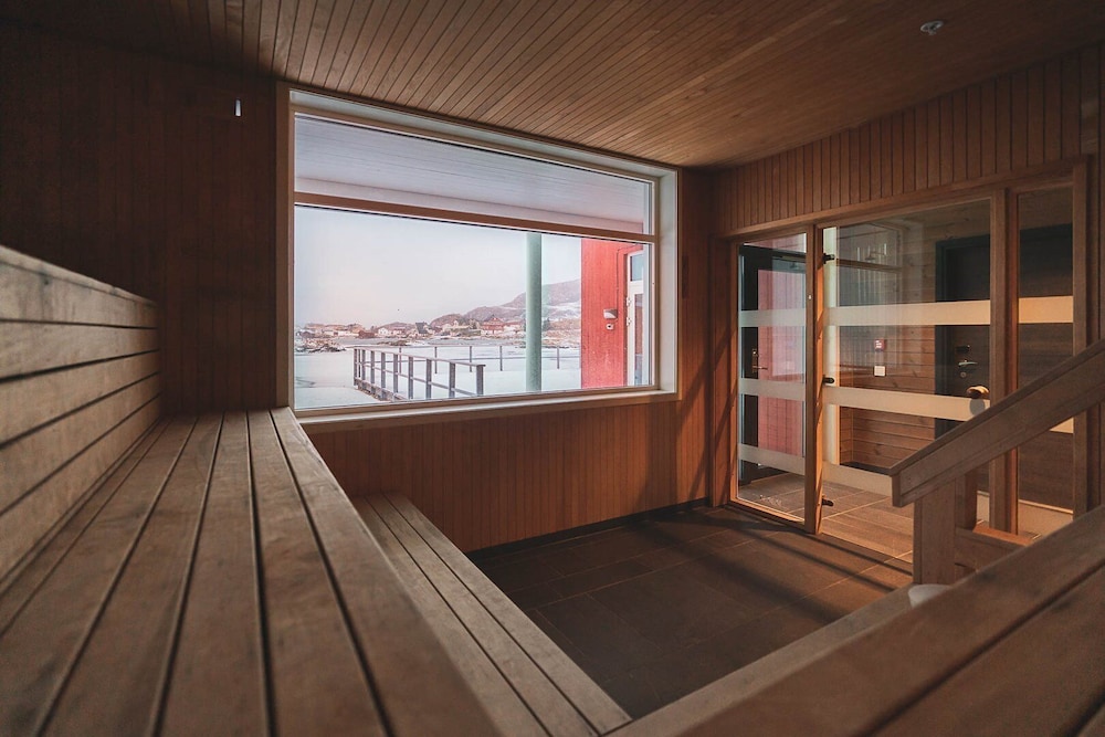 Sommaroy Arctic Hotel 10/50