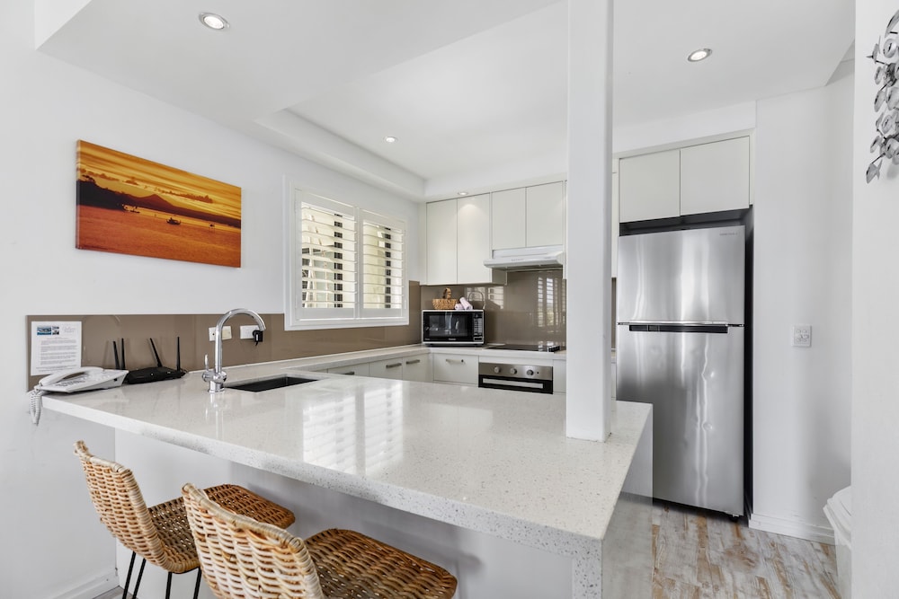 CULGOA POINT BEACH RESORT 11/72
