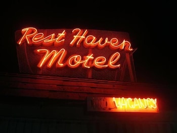 Rest Haven Motel 24/49