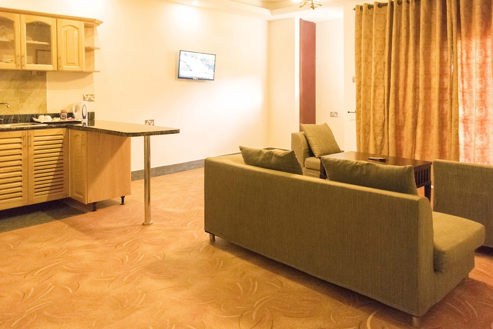 Cephas Inn 48/66