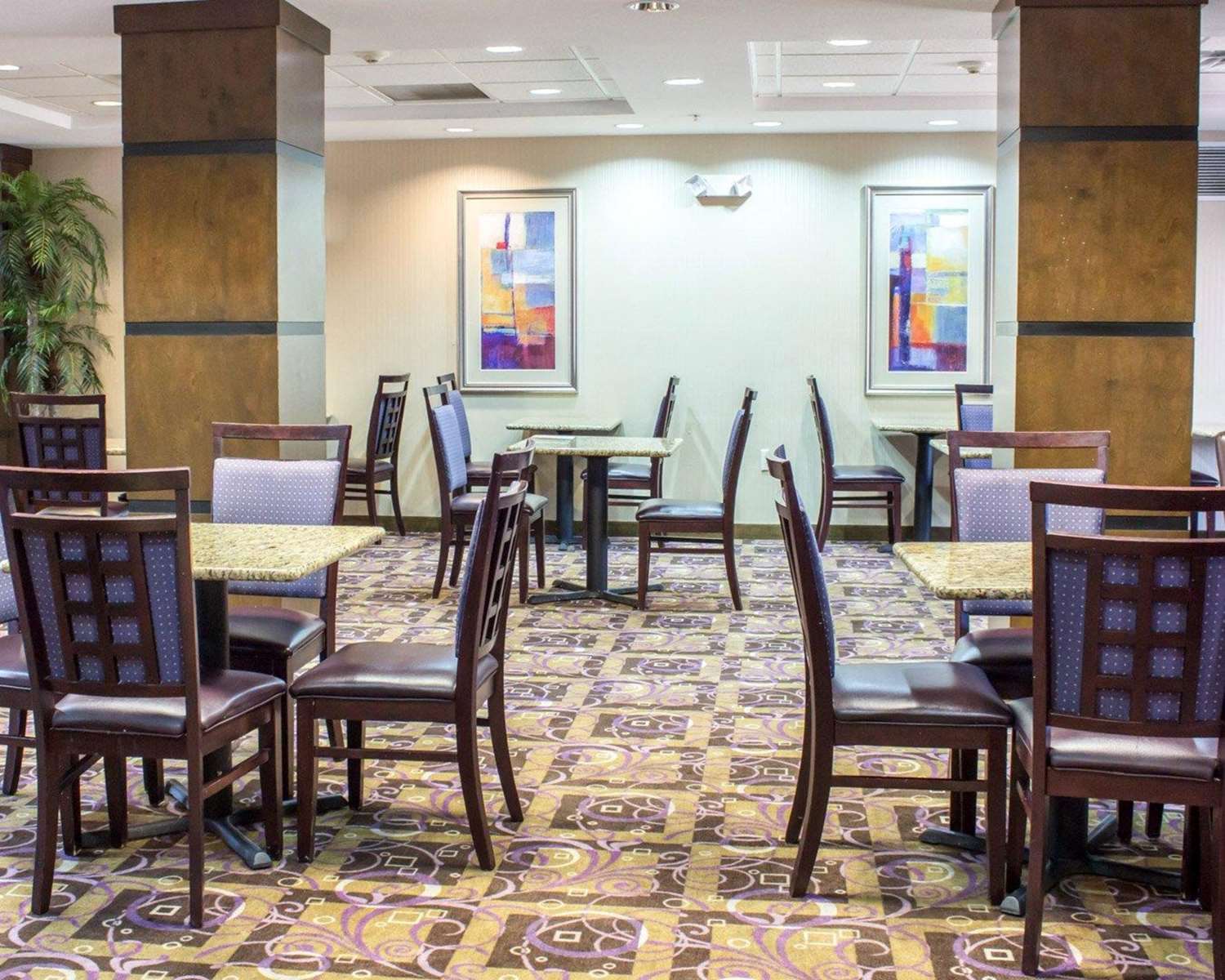 Comfort Suites Sanford, NC 48/54