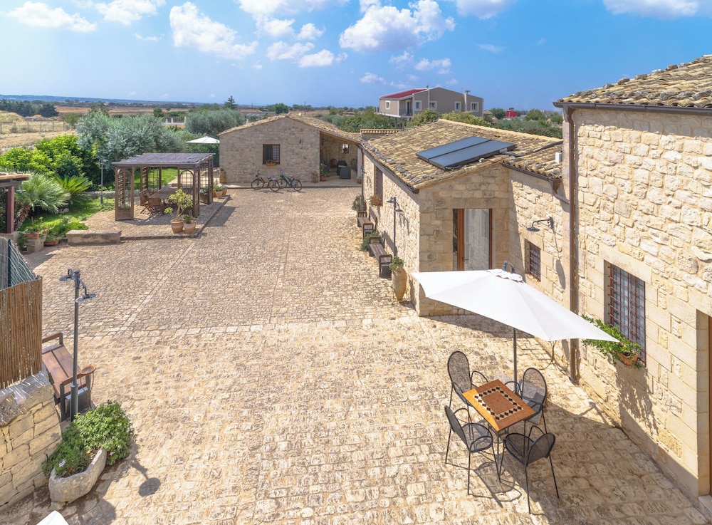 Borgo Monachella 39/50