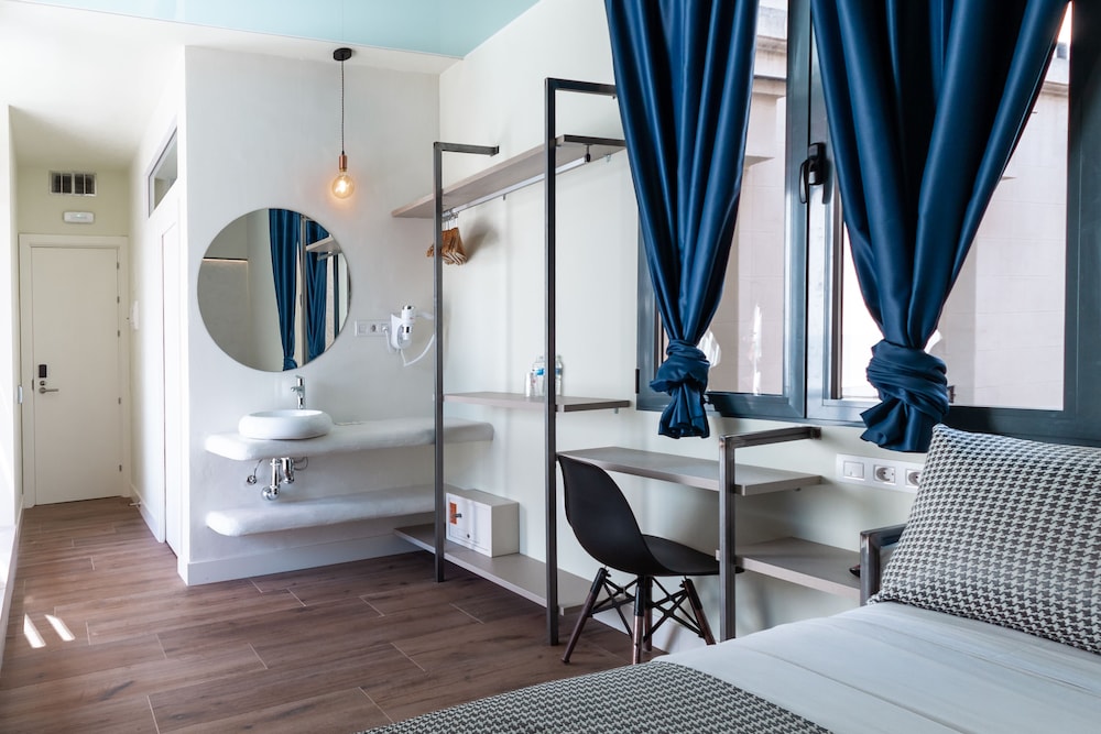 Hostal Charlotte 42/66