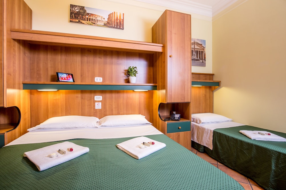 Hotel Trastevere 21/40