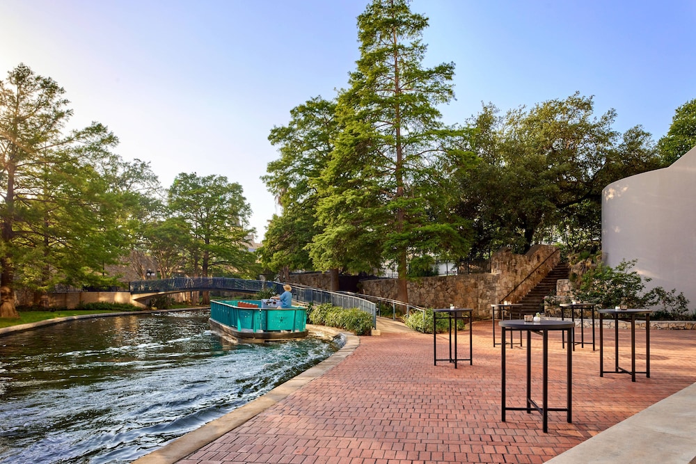 San Antonio Marriott Riverwalk Hotel