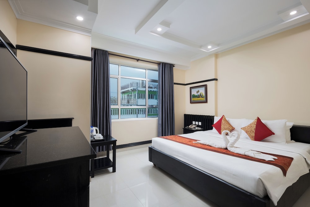 Family, King and Twin Beds