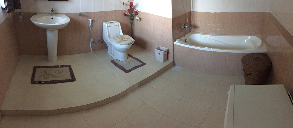 Resident View Homestay 33/33