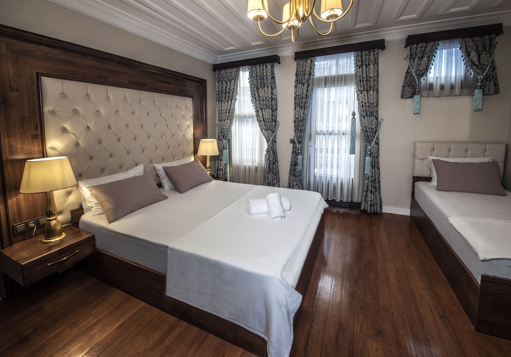 Mezzo Hotel 14/56