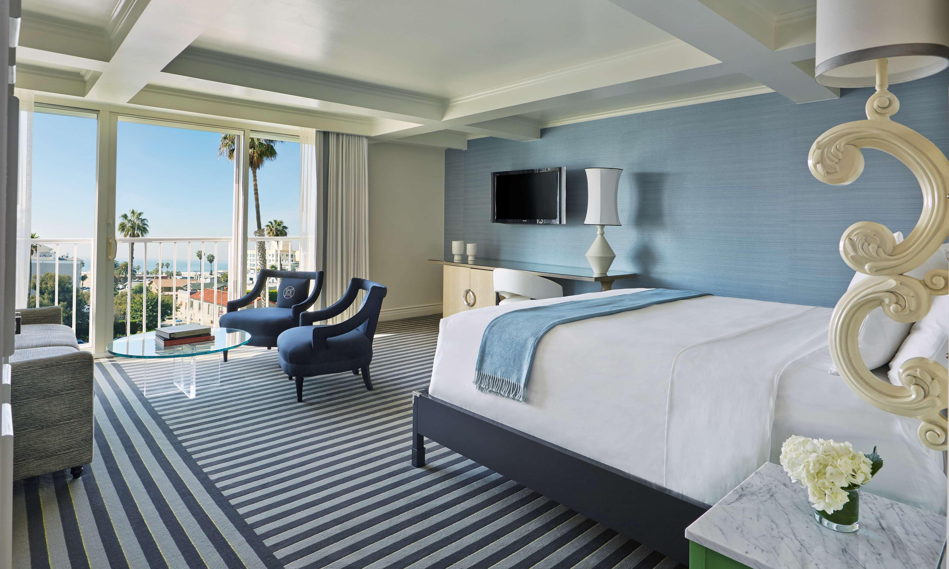 Grand, Double Bed