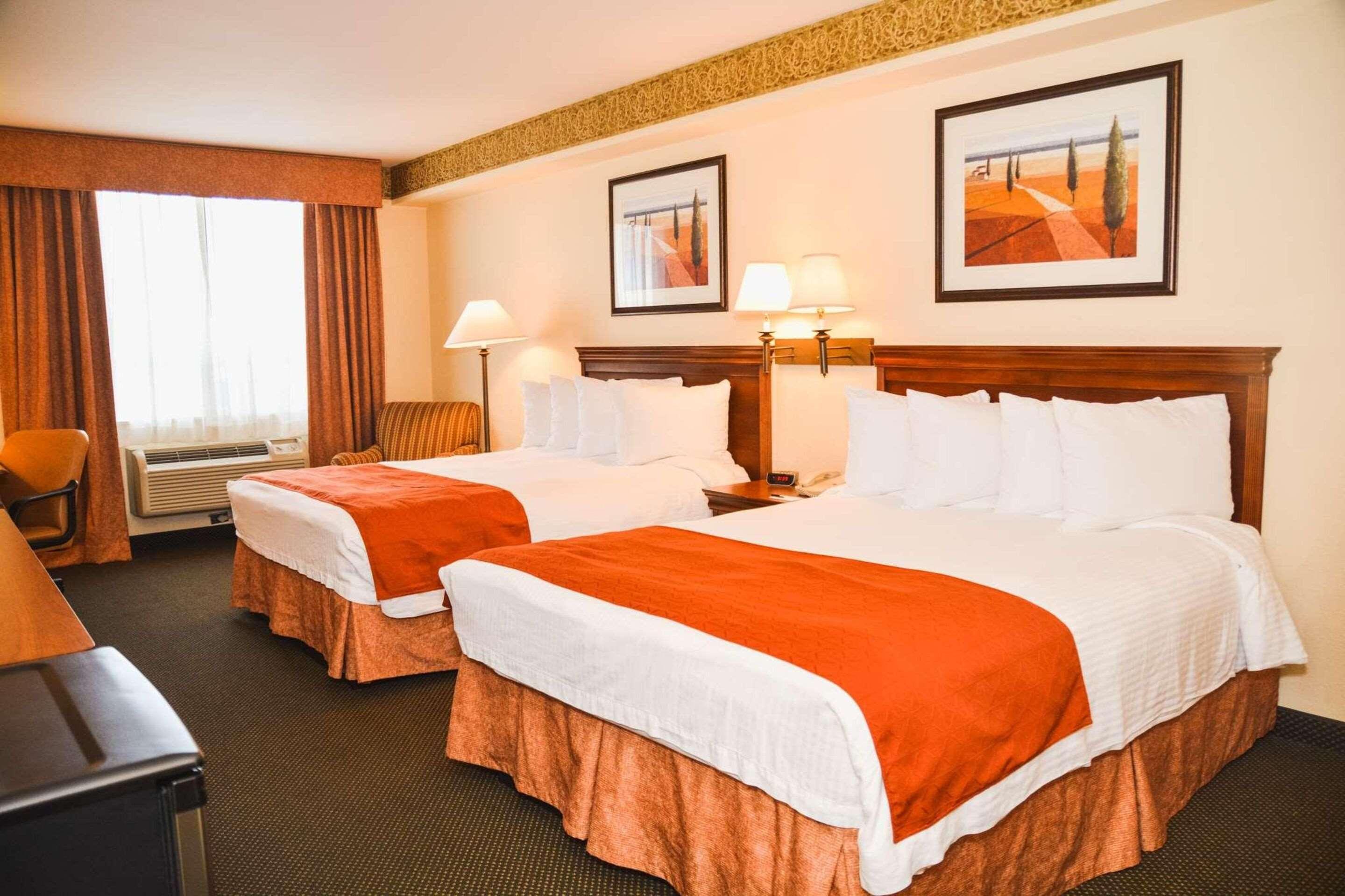 Room, 2 Queen Beds