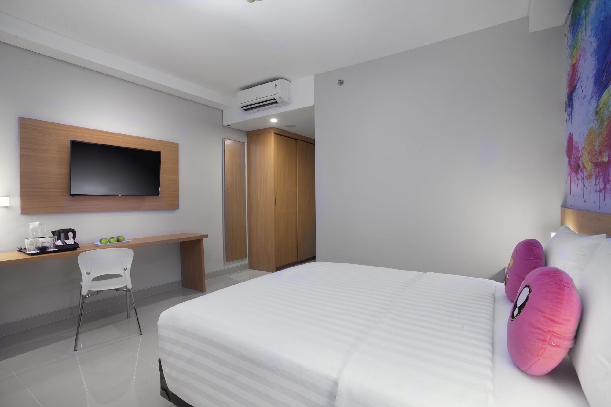 غرفة قياسية بسرير كينج، Favehotel Hasyim Ashari Tangerang 3/4