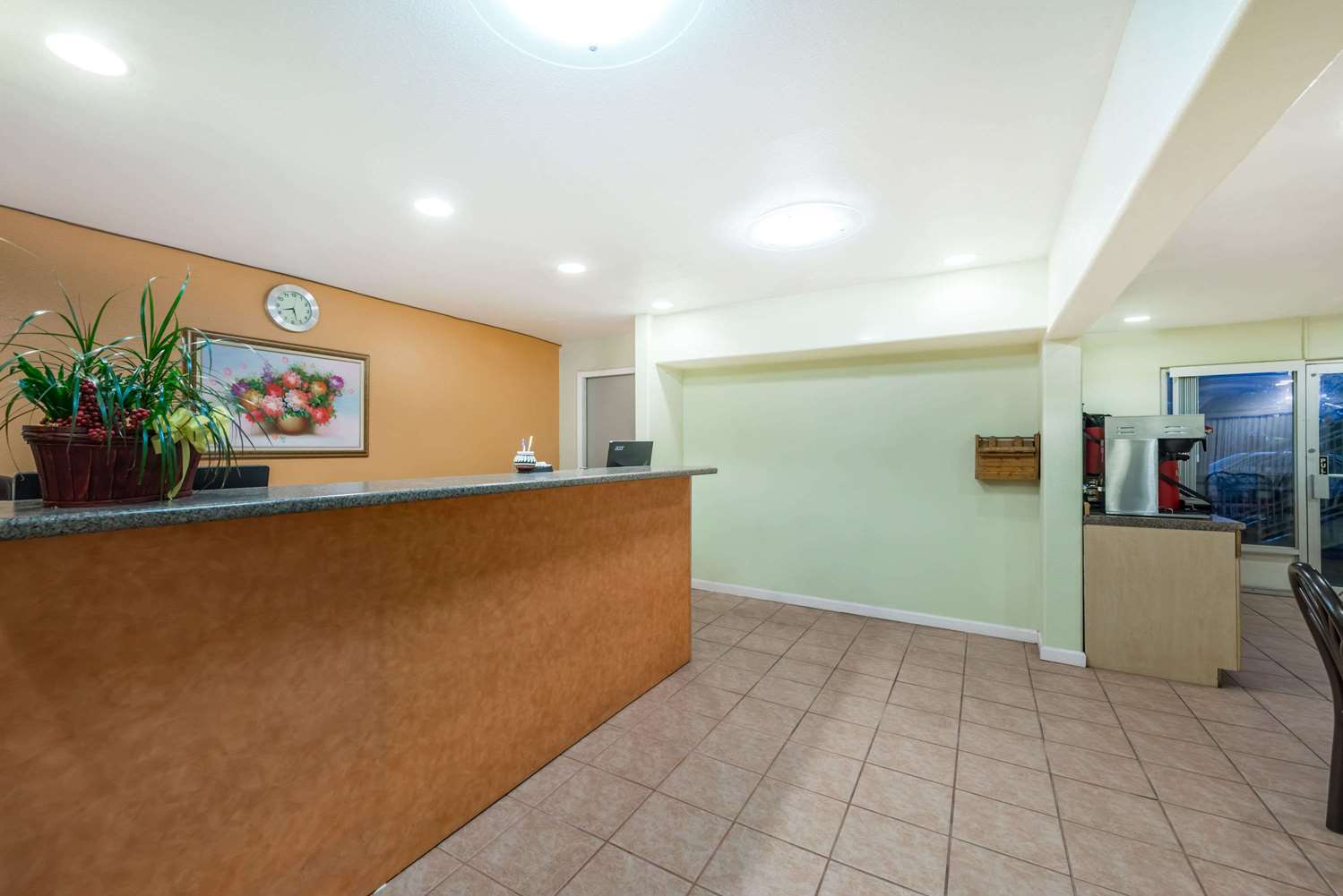 Days Inn by Wyndham Socorro 3/13