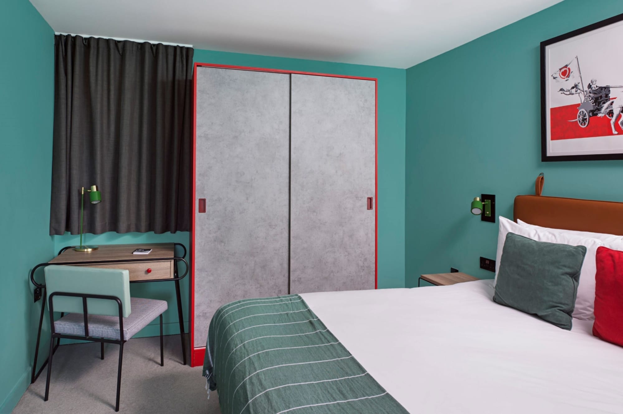 1 BEDROOM, SUITE, QUEEN BED