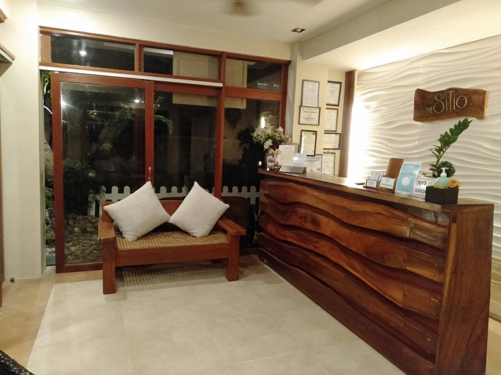 THE SITIO VILLAS AND SUITES 5/34
