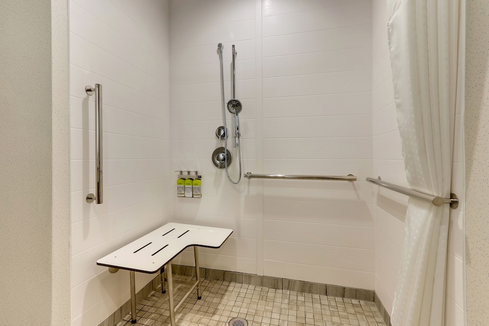 Holiday Inn Express Wilmington - Porters Neck 31/56