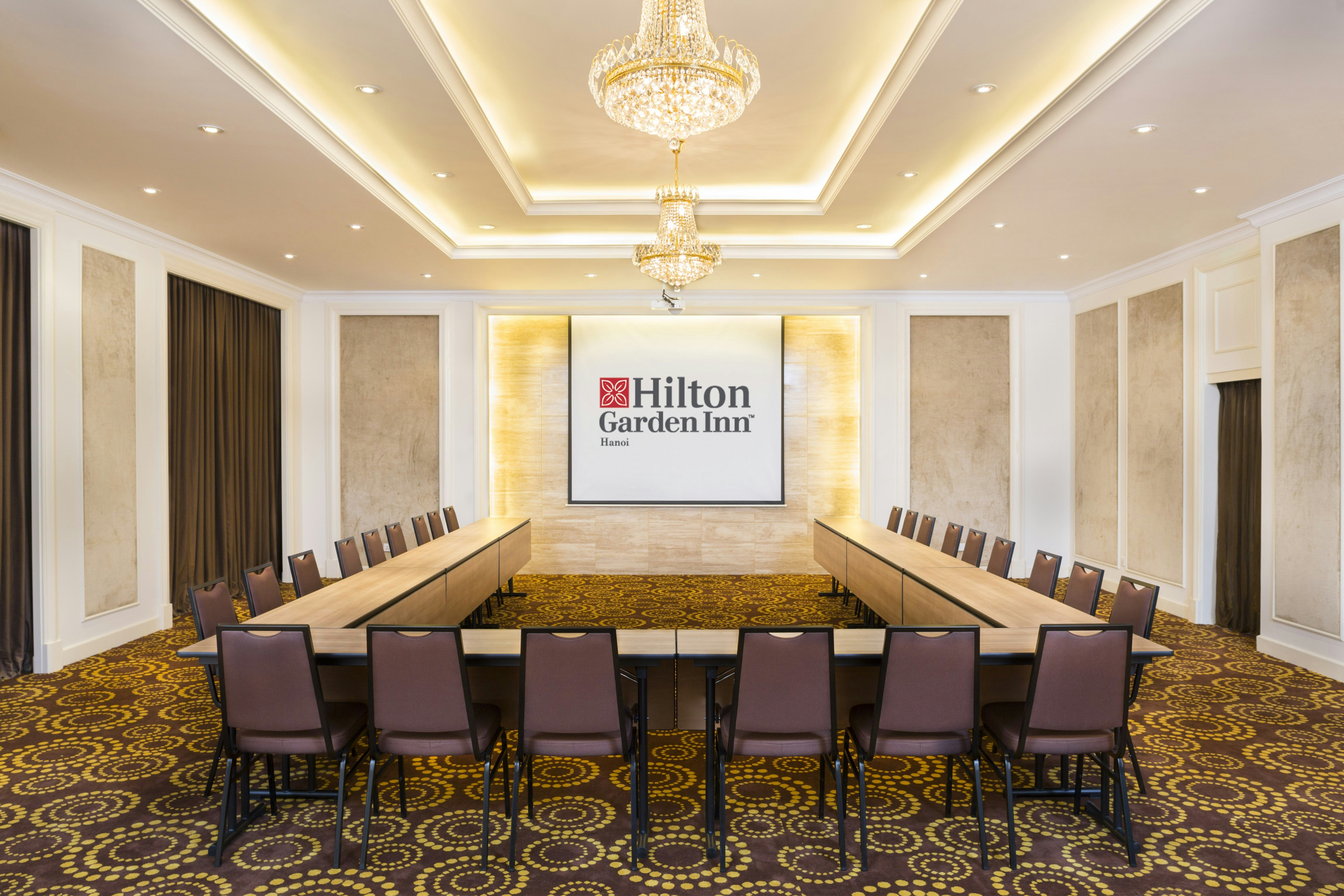 Hilton Garden Inn Hanoi 53/56