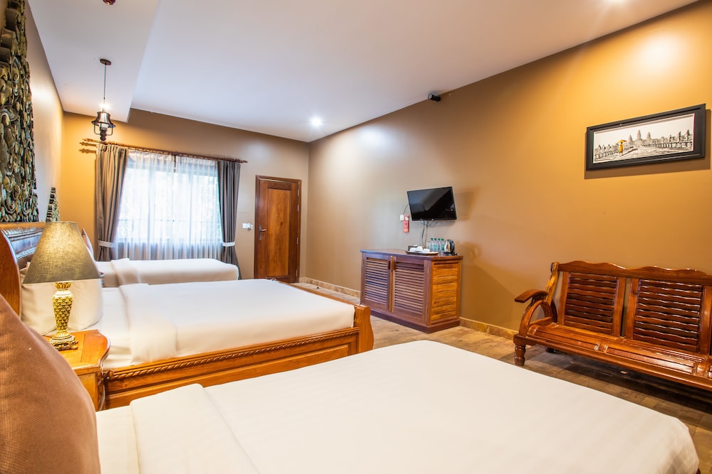 Indra Porak Residence 32/74