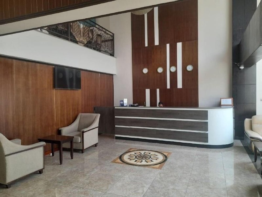 Southern Addis Hotel 2/37
