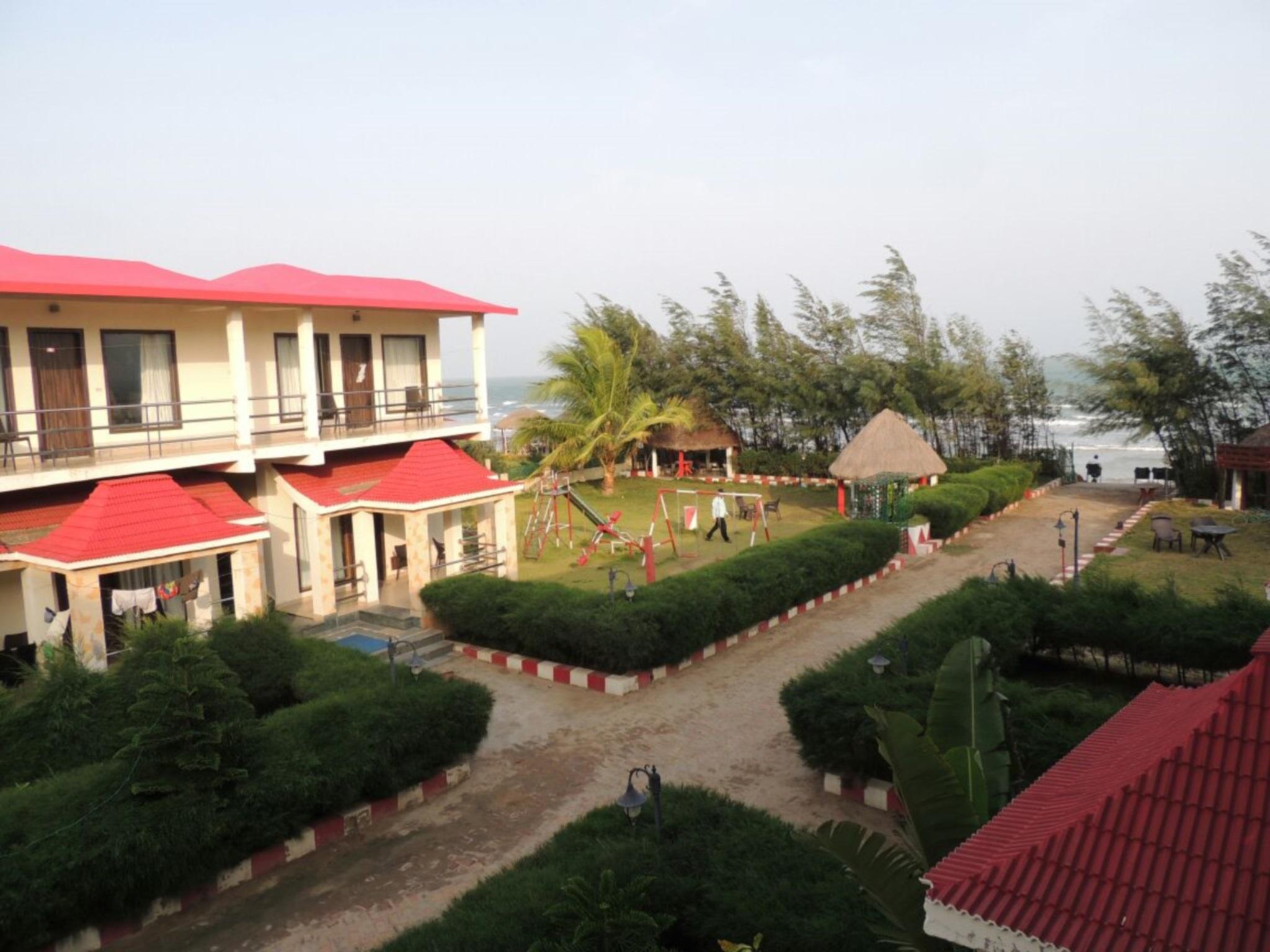 The Candlewood Park Beach Resort 7/33
