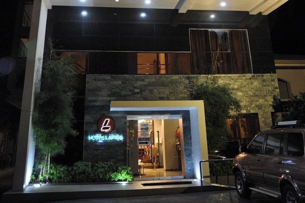 Hotel Lapira 3/61
