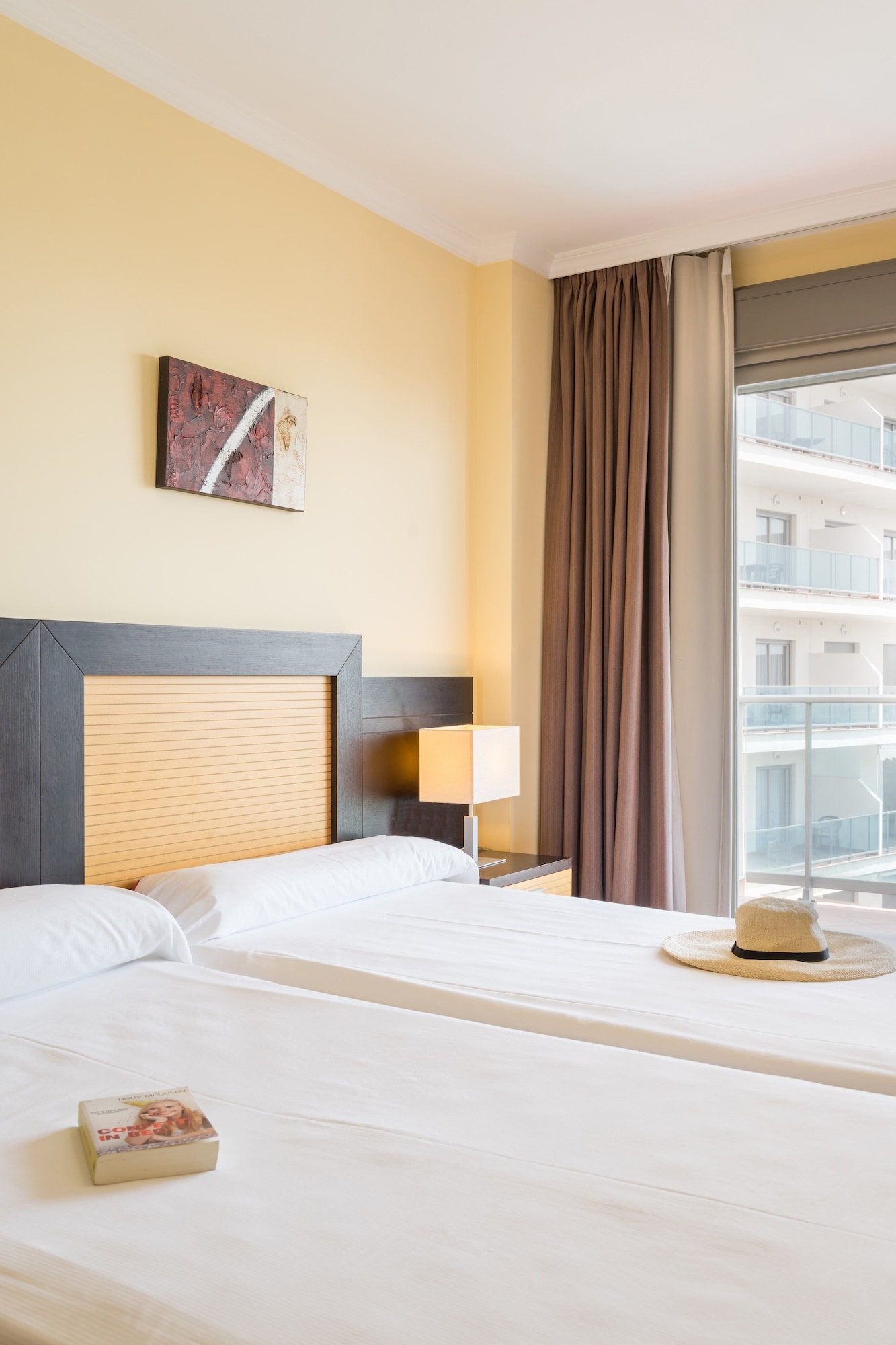 1 BEDROOM, APARTMENT, BALCONY